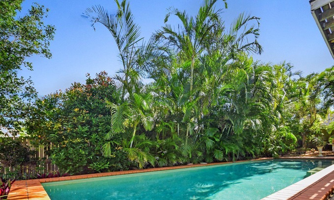 Castaways Beach Casa | Fabulosa casa familiar que admite mascotas - 3 Canchas del Caribe