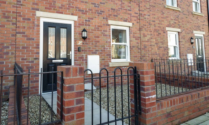 Silloth Cabaña | 3 CENTRAL TERRACE, pet friendly, country holiday cottage in Silloth