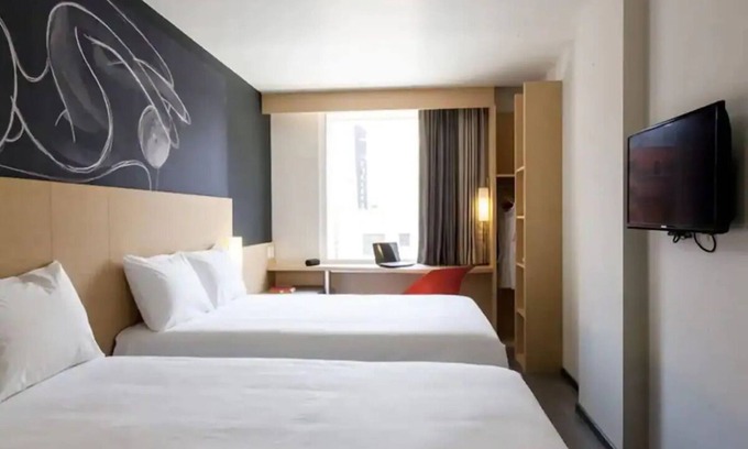 Centro Hotel | 3 Convenient Units! Parking Onsite, Steps from Art & History Museums