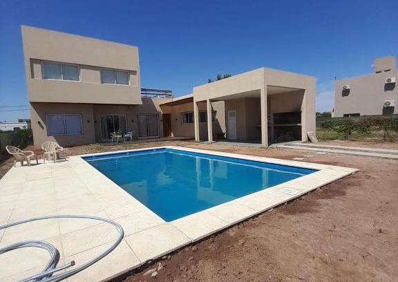 Roldán Casa | 3 dorm. Barrio El Molino Roldán