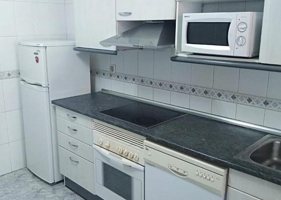 Lloret de Mar Apartamento | 3 dormitorios con Piscina (Ref.D1)