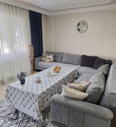 Bornova Apartamento | 3 EGE Üniversite ve Hastanesi YAKINI Aileye-Firma Çalışanlarına uygun