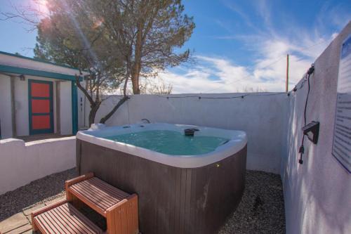 North Valley Casa | 3 King Beds Hot Tub Arcades 5 Baths