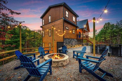 Gatlinburg - Pigeon Forge Chalet De Esquí | 3 King Suites 5 mi to Parkway View Gaga Ball Court
