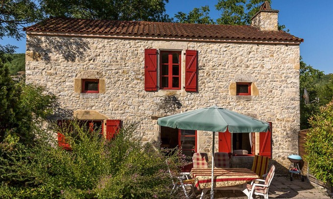Degagnac Casa | 3 casas de vacaciones de lujo con piscina en una pequeña finca en Dordoña / Lot