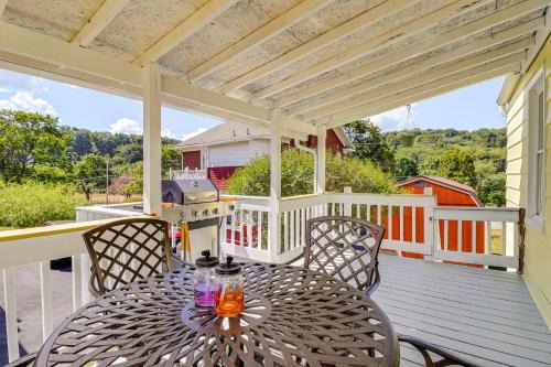 Tire Hill Casa | 3 Mi to Dtwn and Flood Museum Cozy Q Cottage