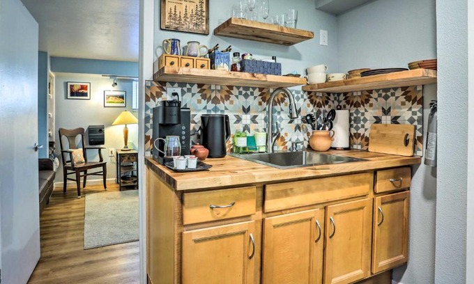Sunnyside Apartamento | 3 Mi to Dtwn Convenient Denver Apt