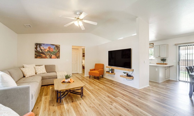 Cottonwood-Verde Village Casa | 3 Mi to Old Town Cottonwood: Quiet Home w/ Patio