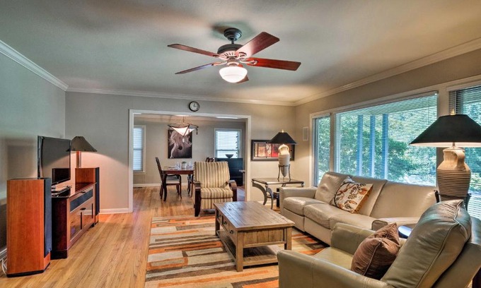 Westfield Casa | 3 Mi to SoCo City Escape with Patio