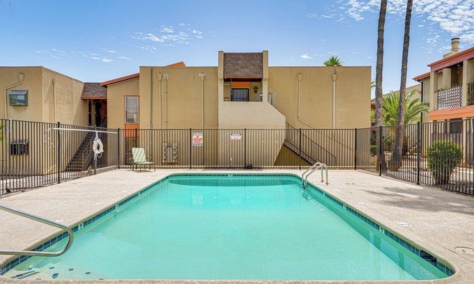 Tucson Apartamento | 3 Mi to Tucson Medical Center: Studio Apt w/Patio