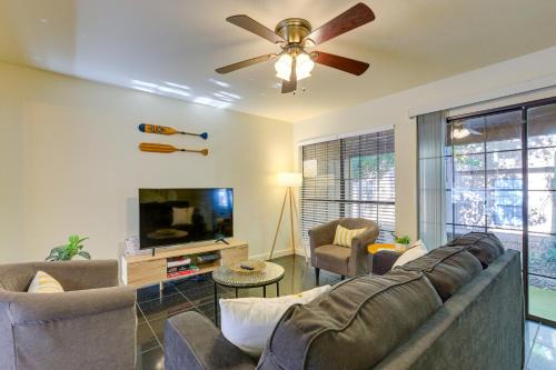 Gainesville Casa | 3 Mi to UF Townhome with Patio in Gainesville!