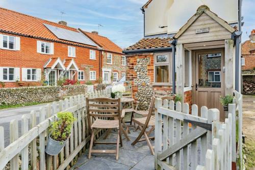 Holt Casa | 3 Mill Street - Norfolk Cottage Agency