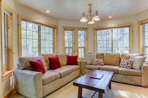 Deer Park Casa | 3 Mt Baker