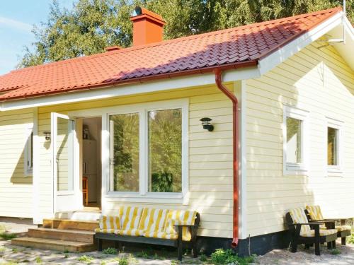 Tosteberga Casa | 3 person holiday home in FJ LKINGE