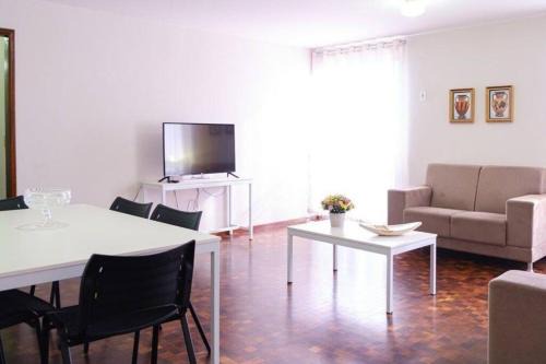 Maringa Apartamento | 3 Quartos Amplo Ar Condicionado SQ54