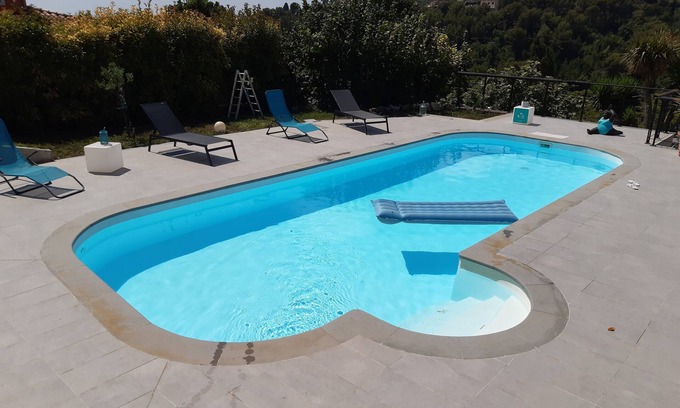 Saint-Andre-de-la-Roche Casa | 3-room apartment in detached villa near NICE