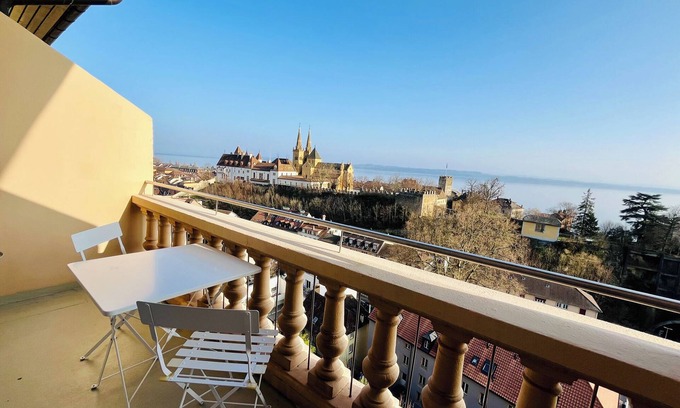 Neuchatel Apartamento | 3-room apartment with view near downtown Neuchâtel