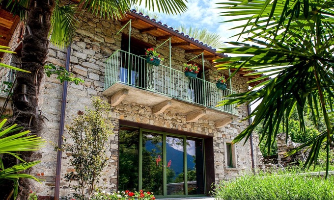 Mergozzo Casa | 3-room rustico with approx. 1,400 m² plot of land