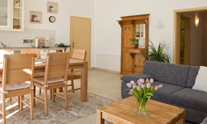 Sonnen Apartamento | Apartamento de 3 habitaciones con desayuno y una cama king size.