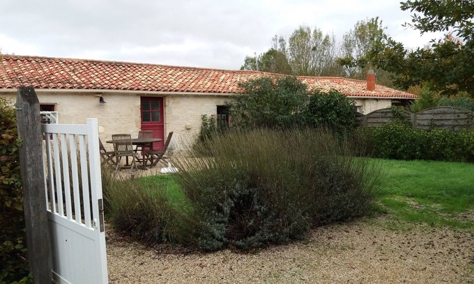 Les Magnils-Reigniers Casa | 3* self-catering cottage