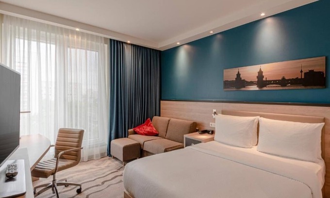 Mitte Hotel | 3 Spacious Rooms For Families | Unwind After Exploring Berlin's Top Attractions