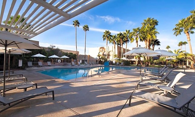Tucson Hotel | Hotel de 4 estrellas ∙ DoubleTree by Hilton Tucson-Reid Park