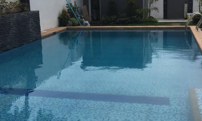 Borongan City Casa | 3 Story, 5 bedroom house, New Construction 2020 Modern Design, Pool w/ BBQ area.