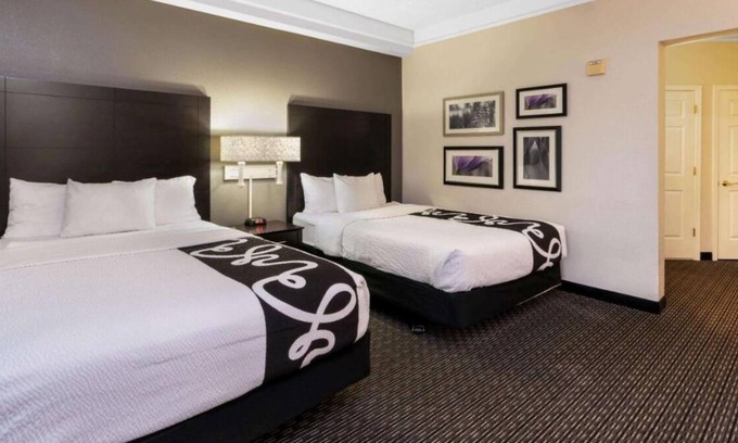 Superstition Springs Casa | 3 x 2 Double Beds ADA Rm at La Quinta Inn by Wyndham Mesa Superstition Springs