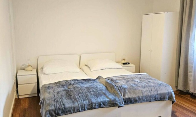 Neubeckum Apartamento | 3-zimmer-wohnung mit Voll Ausgestatteter Küche, Zentral Gelegen, Nahe Bahnhof