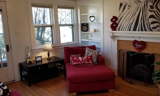 Downtown Klamath Falls Casa | 28+Day❤️Smarthome King 4KTV Keurig WD❤️of Downtown