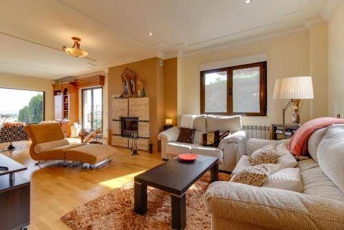 Cabrerizos Cama Y Desayuno | 30 m² Bed & Breakfast ∙ 3 personas