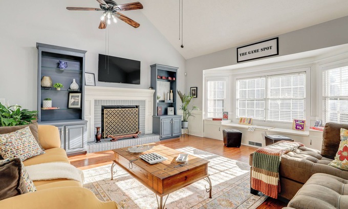 Centerville Casa | ~ 30 Mi to Atlanta - ‘The Wellness Manor’ w/ Deck!