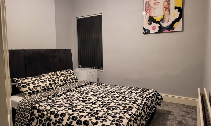Burslem Apartamento | Stoke-on-Trent - Apartment - Sleeps 5 - Parking