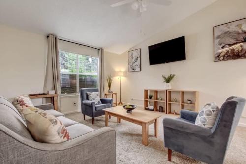 Savannah Casa | 30 Mins to Downtown - Lovely at Laurelwood