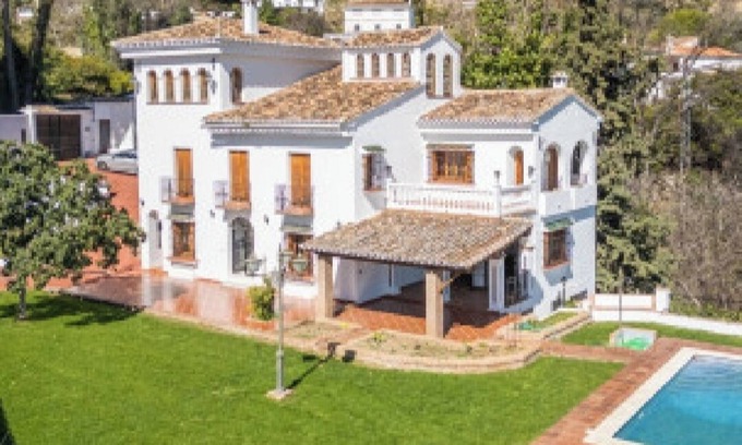 Casarabonela Villa | A 30 minutos de Málaga! Villa ideal para grupos grandes, con sala de juegos