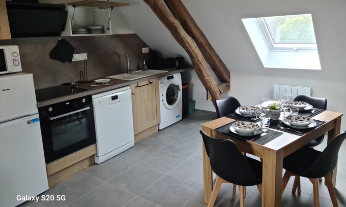 Bleneau Apartamento | 300 m du Centre Ville ! Appartement Bérangère 65 m²