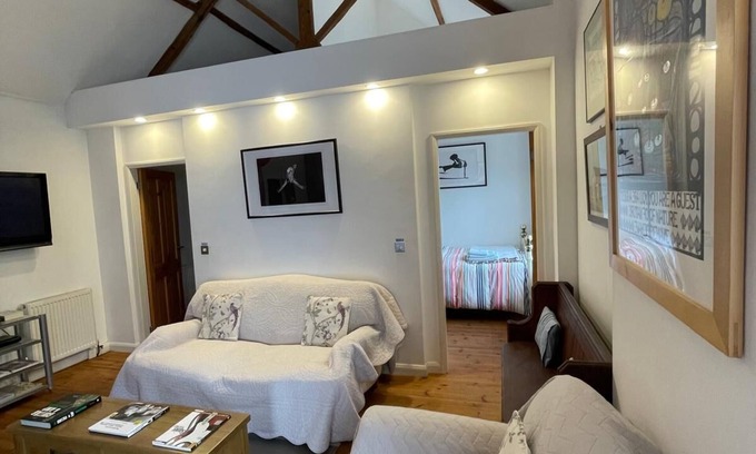 Retford Casa | 300 year old barn