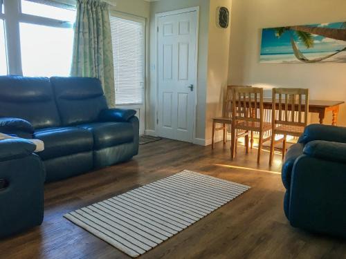 Dartmouth Casa | 306 Norton Park