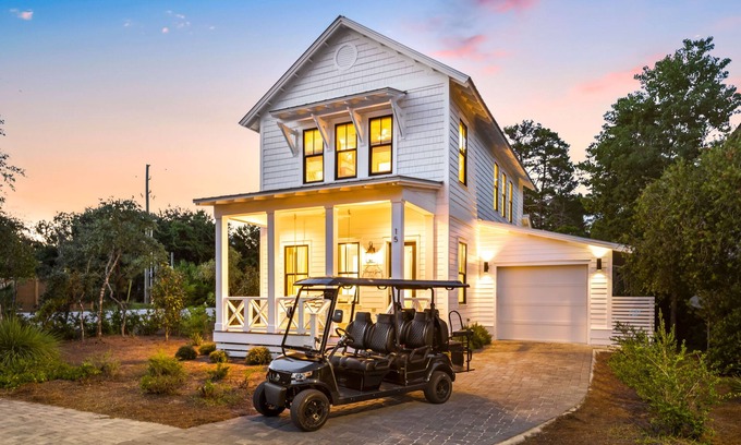 Lakeside at Blue Mountain Beach Casa | 30A ☀️ Private Heated Pool, Golf Cart, Beach Chairs, Custom Bunk, Playground