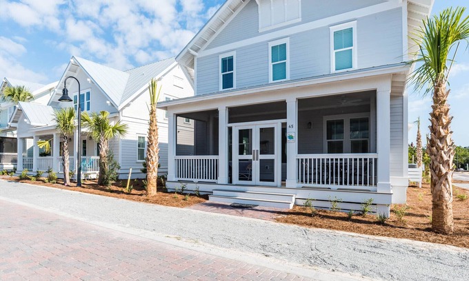 Santa Rosa Beach Casa | 30A Prominence South -Luxury Dog-Friendly Home, 2 Masters (1 on main), 11 plazas