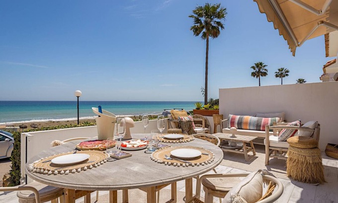 Manilva Chalet De Esquí | 3128 Beachfront Casa Luna in Aldea Beach