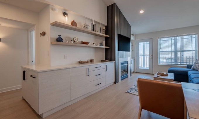 Delavan Lake Condominio | 317- 1505 South Shore Dr, Delavan WI 53115