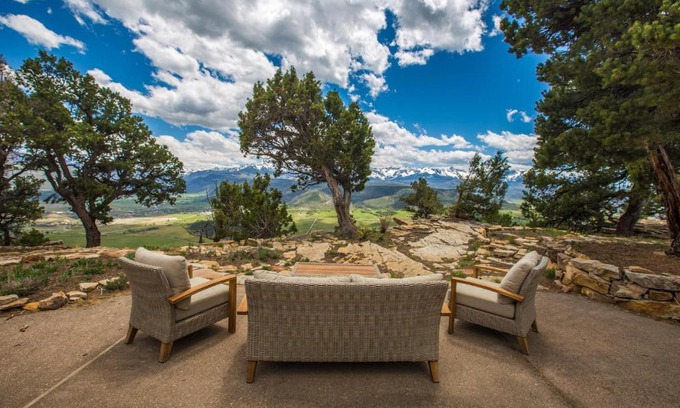 Loghill Village Casa | 317 Tower Main House