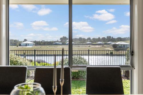 Nangkita Casa | 32 Blanche Pde Hindmarsh Island - No Linen Included