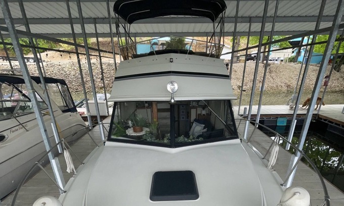 Lake Ozark Alquiler De Eote | 32' Unique Boat Hotel on the Lake