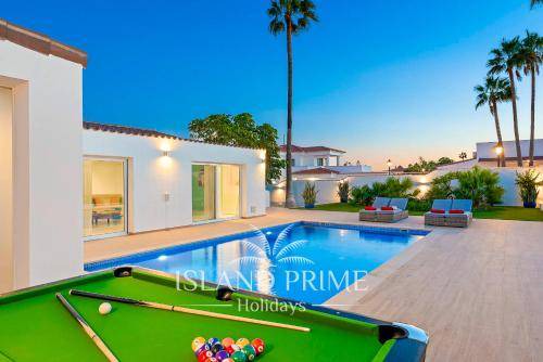 San Miguel de Abona Villa | 320 m² Villa ∙ 4 habitaciones ∙ 8 huéspedes