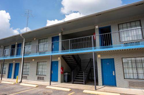 Russellville Hotel | 33 m² Motel ∙ 127 huéspedes