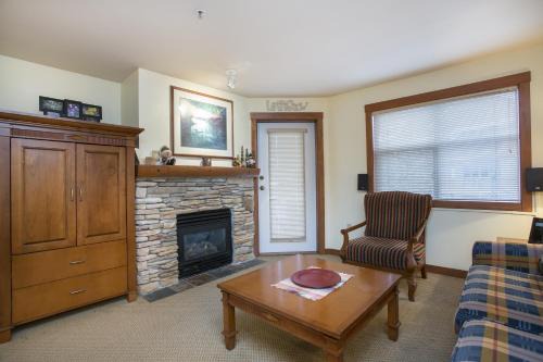 Snowbird Apartamento | 3304 - One Bedroom Den Standard Powderhorn Lodge condo