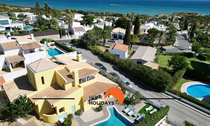 Albufeira Chalet De Esquí | #336 Vila Sol by Home Holidays