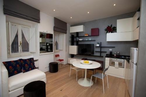 Campitelli Casa | 34 Forum Apartment